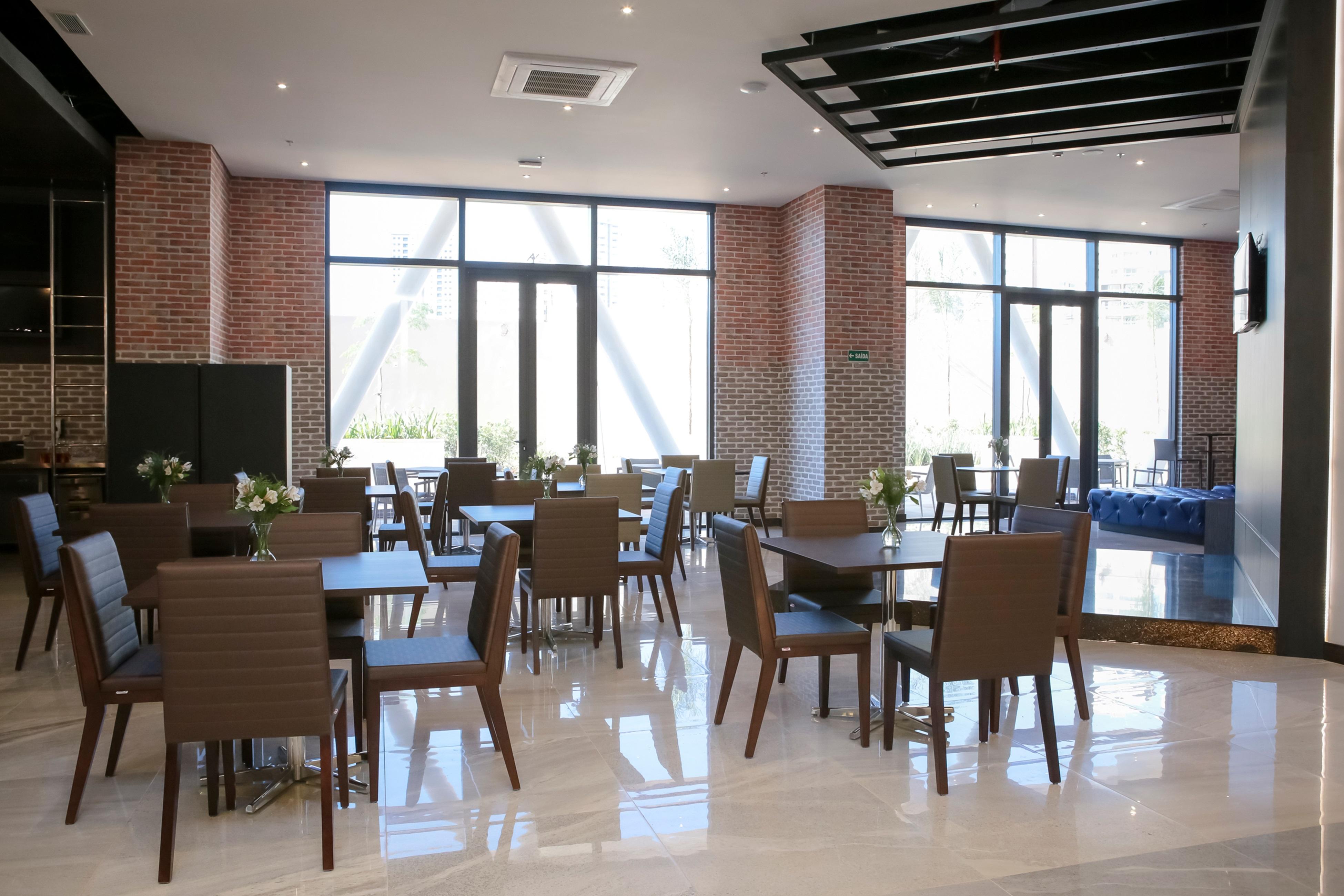 Tryp By Wyndham Ribeirao Preto Hotel Exterior photo The interior of the hotel