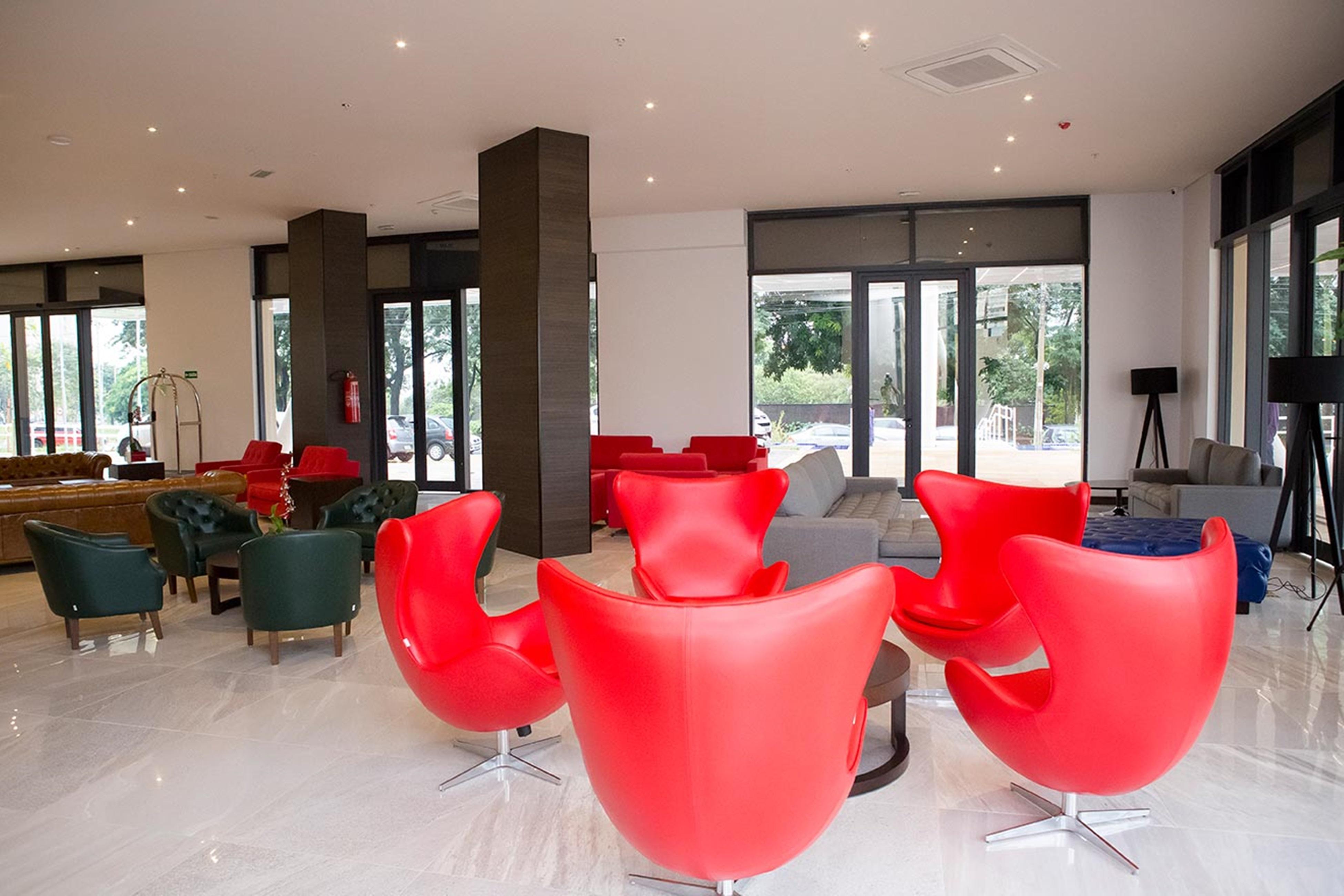 Tryp By Wyndham Ribeirao Preto Hotel Exterior photo The lounge at the airport