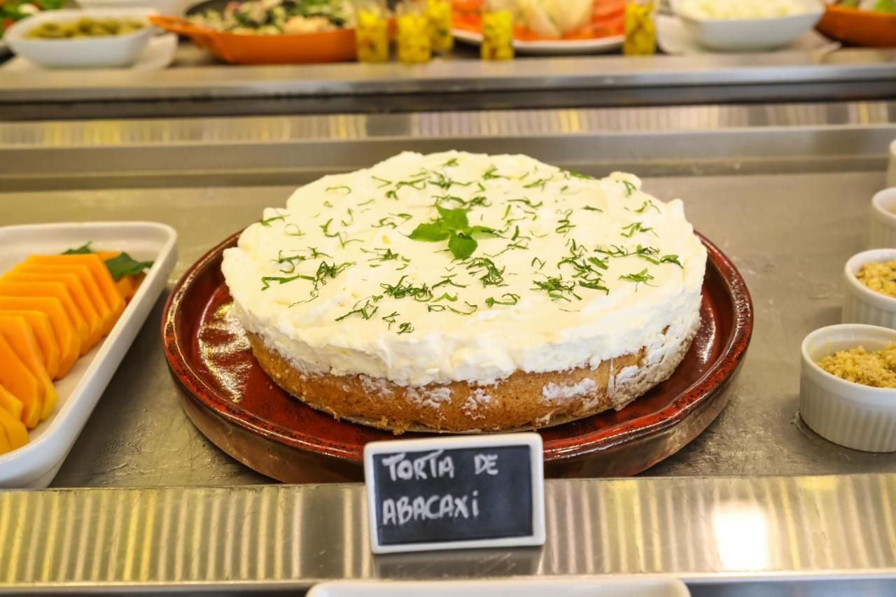 Tryp By Wyndham Ribeirao Preto Hotel Exterior photo A cake made with abacaxi